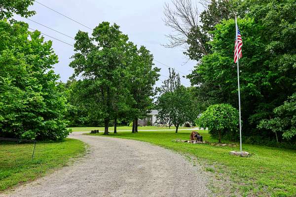 20 Acres of Land with Home for Sale in Salem, Arkansas