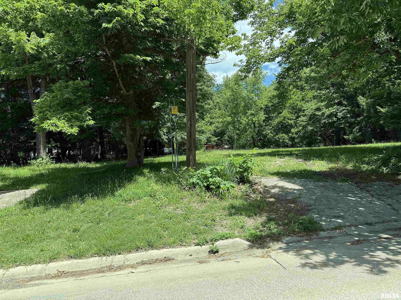 1.15 Acres of Residential Land for Sale in Springfield, Illinois
