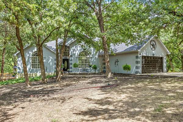 4.89 Acres of Land with Home for Sale in Royse City, Texas