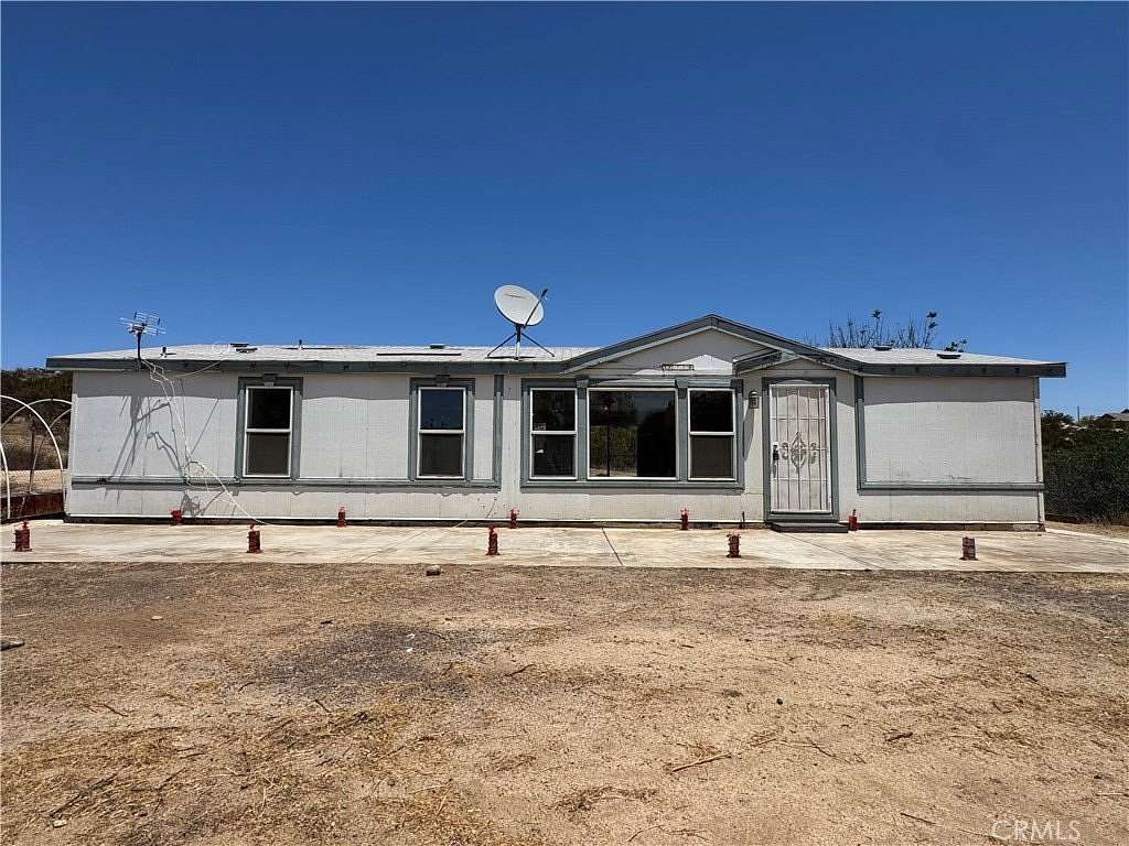 9.43 Acres of Land with Home for Sale in Hemet, California