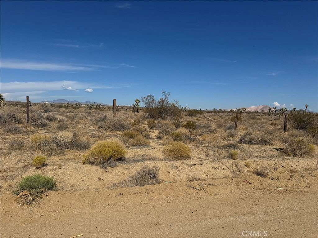 7.52 Acres of Residential Land for Sale in Rosamond, California