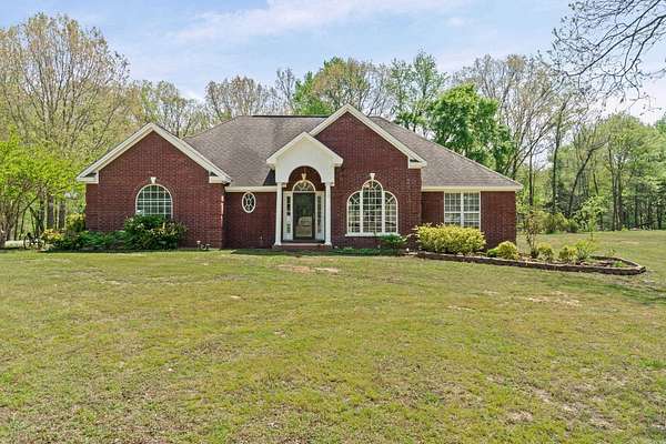 29 Acres of Recreational Land with Home for Sale in Bradford, Arkansas