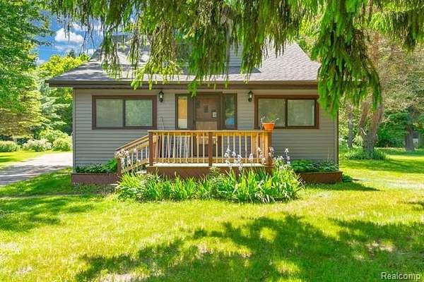 1.83 Acres of Land with Home for Sale in Fort Gratiot, Michigan