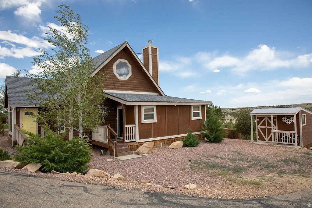 2.5 Acres of Land with Home for Sale in Duchesne, Utah