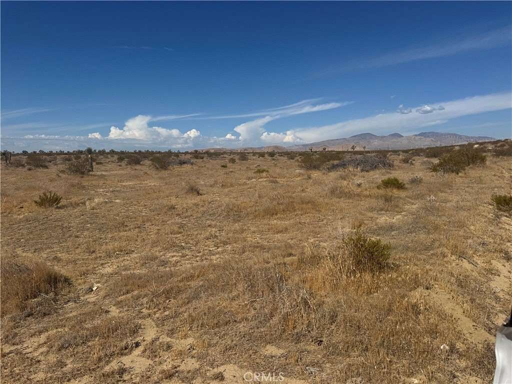 20 Acres of Land for Sale in Mojave, California