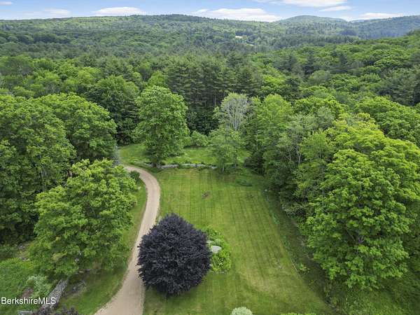 42.5 Acres of Land for Sale in New Marlborough, Massachusetts