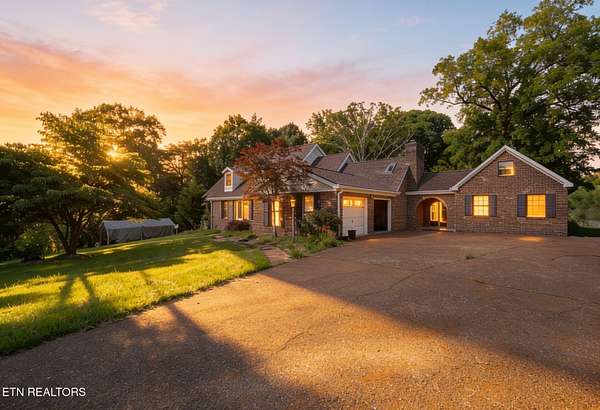 3.18 Acres of Land with Home for Sale in Athens, Tennessee
