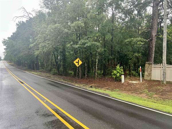 11 Acres of Land for Sale in De Berry, Texas
