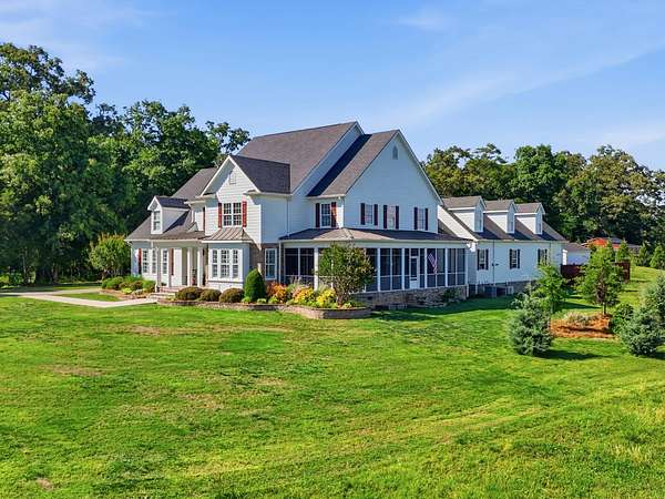 13.1 Acres of Land with Home for Sale in Chickamauga, Georgia