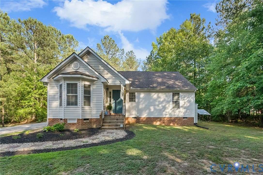2.49 Acres of Land with Home for Sale in Carson, Virginia