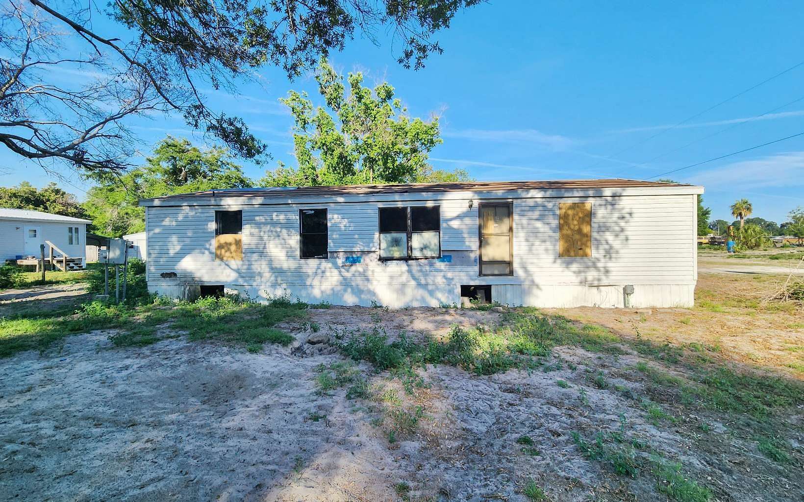 3.3 Acres of Land with Home for Sale in O'Brien, Florida