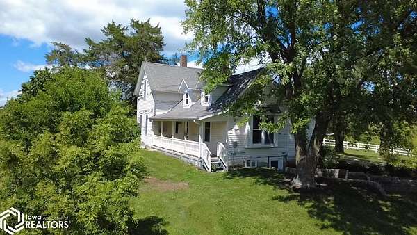 10.6 Acres of Land with Home for Sale in Bloomfield, Iowa
