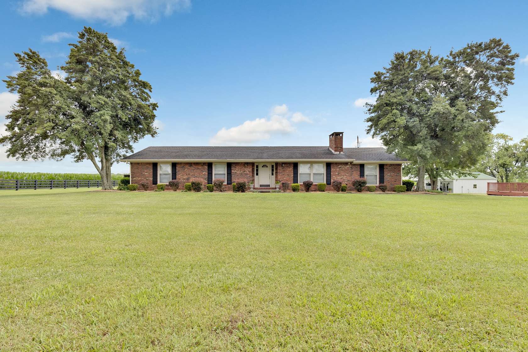 165 Acres of Land with Home for Sale in Adairville, Kentucky