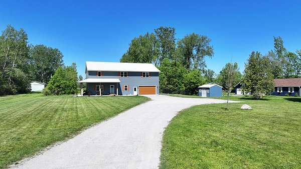2.5 Acres of Land with Home for Sale in Saginaw, Michigan