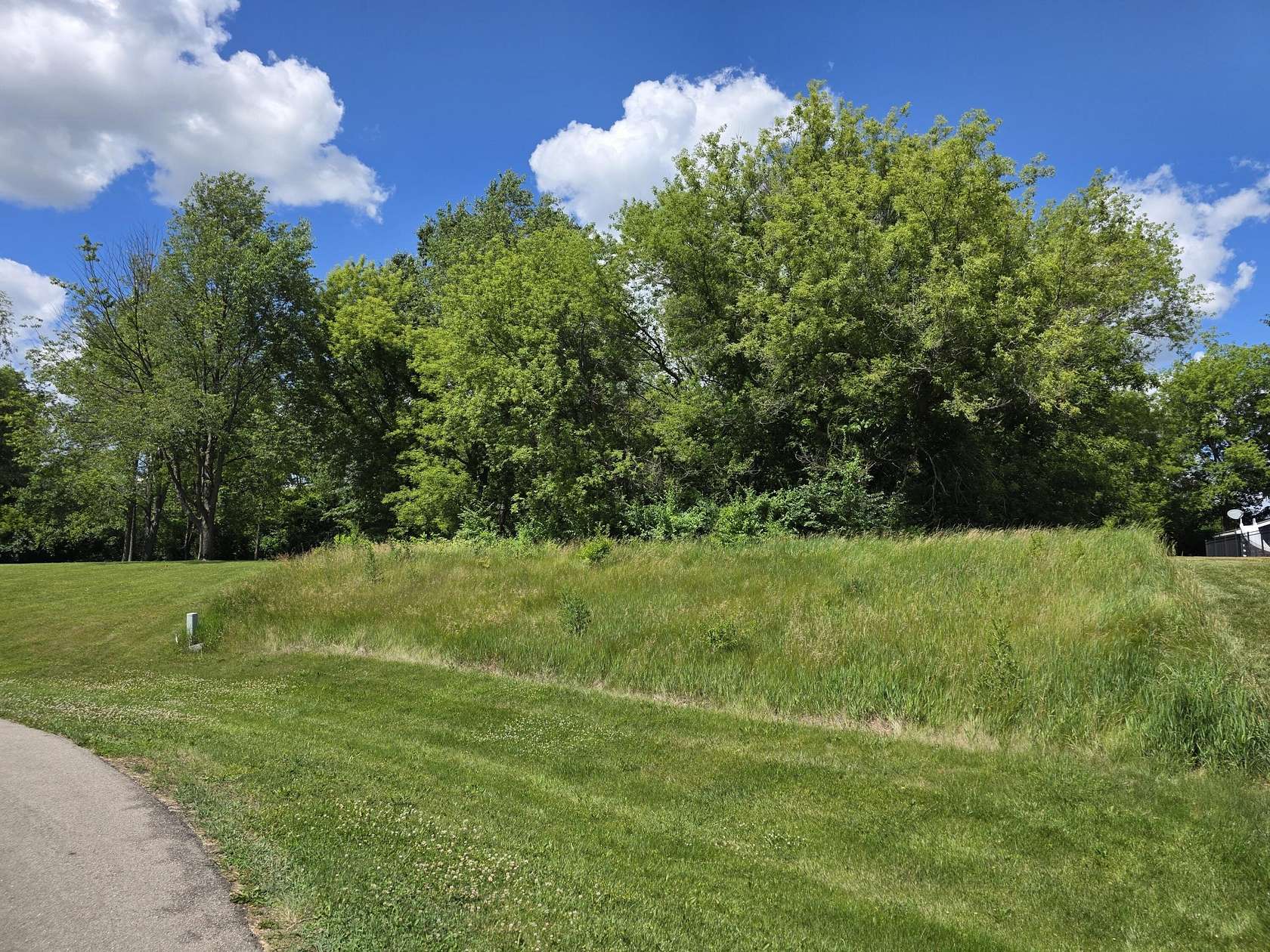0.53 Acres of Residential Land for Sale in Jackson, Michigan