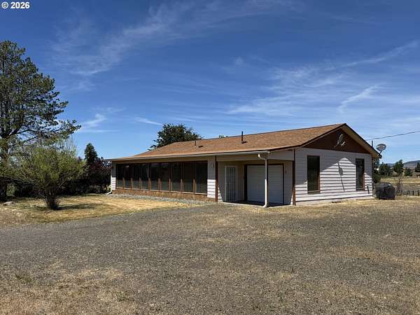 5 Acres of Land with Home for Sale in Goldendale, Washington