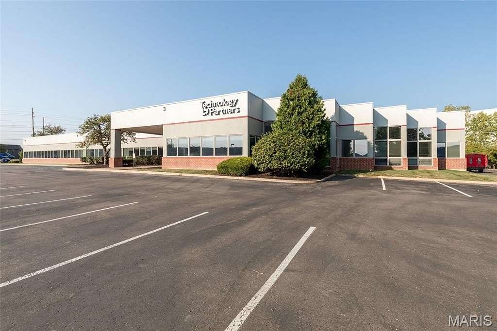 2.76 Acres of Improved Commercial Land for Sale in Chesterfield, Missouri