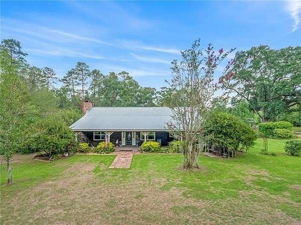 12 Acres of Recreational Land with Home for Sale in Folsom, Louisiana