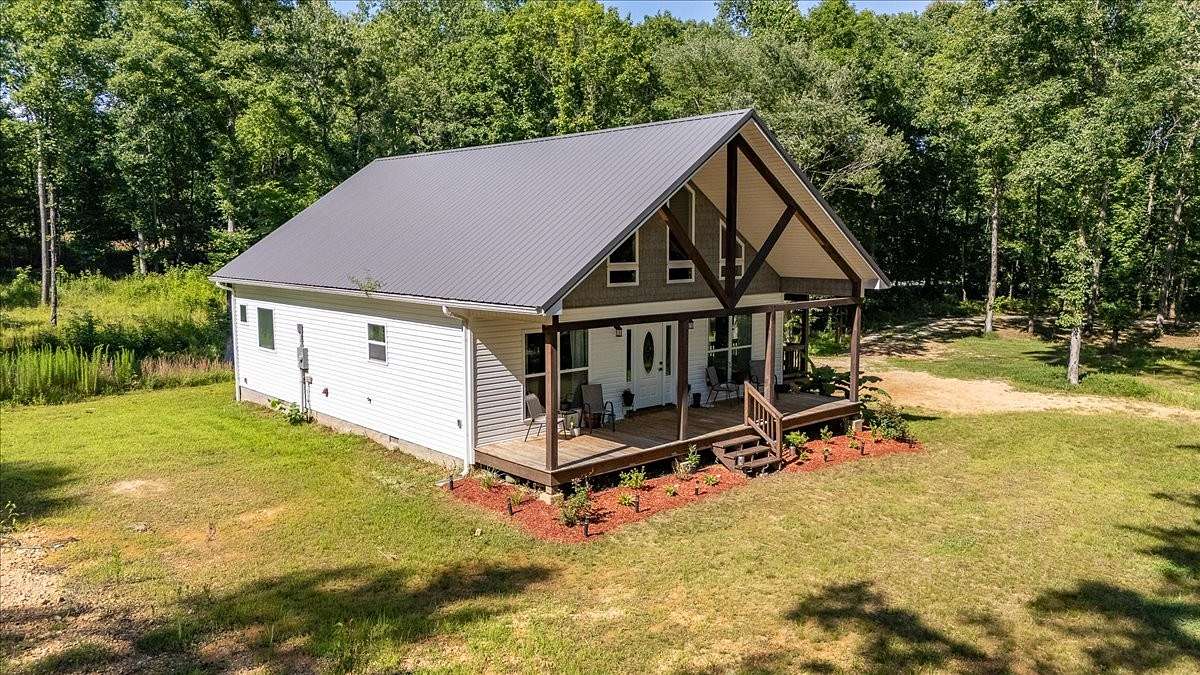 5 Acres of Land with Home for Sale in Iron City, Tennessee