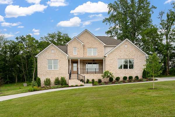 1.62 Acres of Land with Home for Sale in Columbia, Tennessee