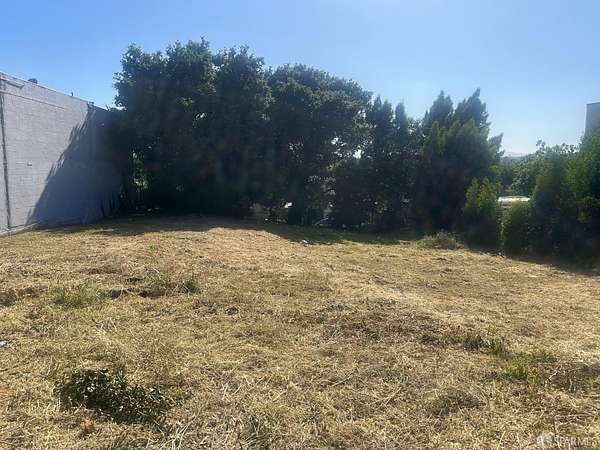0.23 Acres of Commercial Land for Sale in Oakland, California