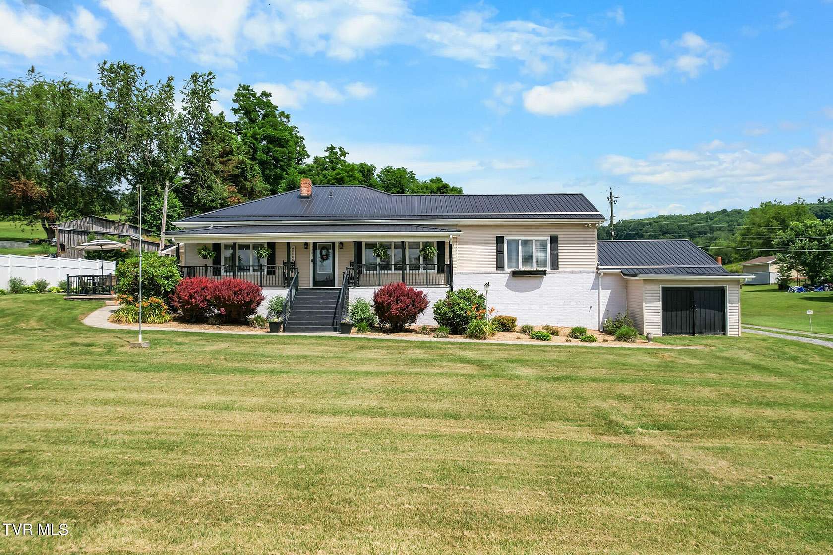 2.69 Acres of Land with Home for Sale in Abingdon, Virginia