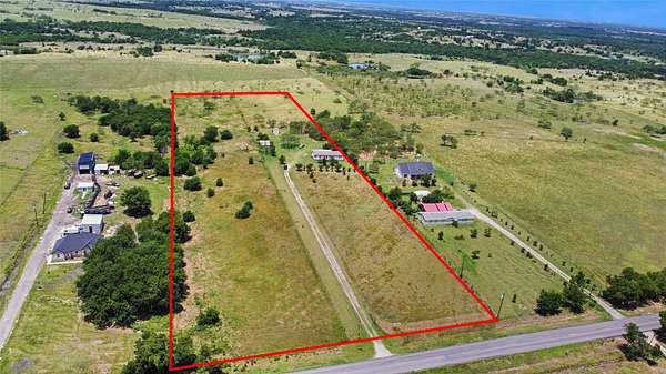 8.86 Acres of Land with Home for Sale in Ennis, Texas