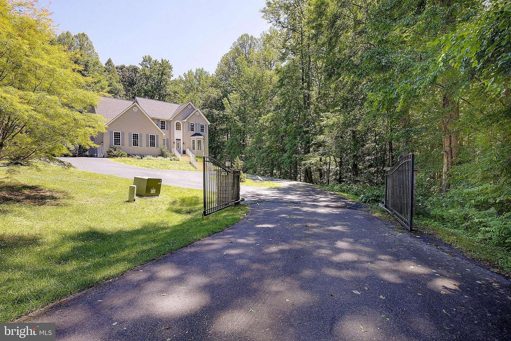 4 Acres of Land with Home for Sale in Huntingtown, Maryland