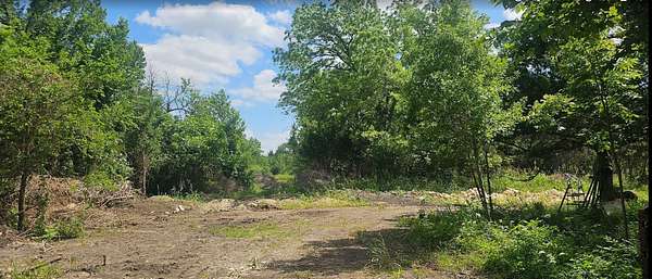 4 Acres of Improved Mixed-Use Land for Sale in Mesquite, Texas