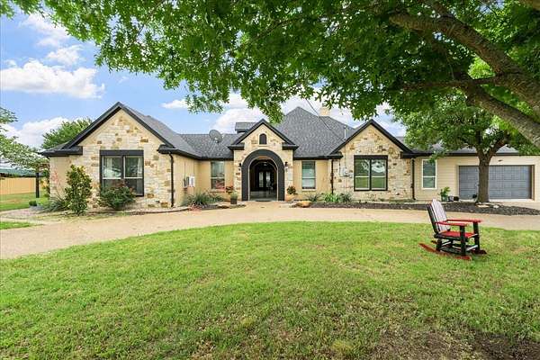 6.6 Acres of Land with Home for Sale in Waxahachie, Texas