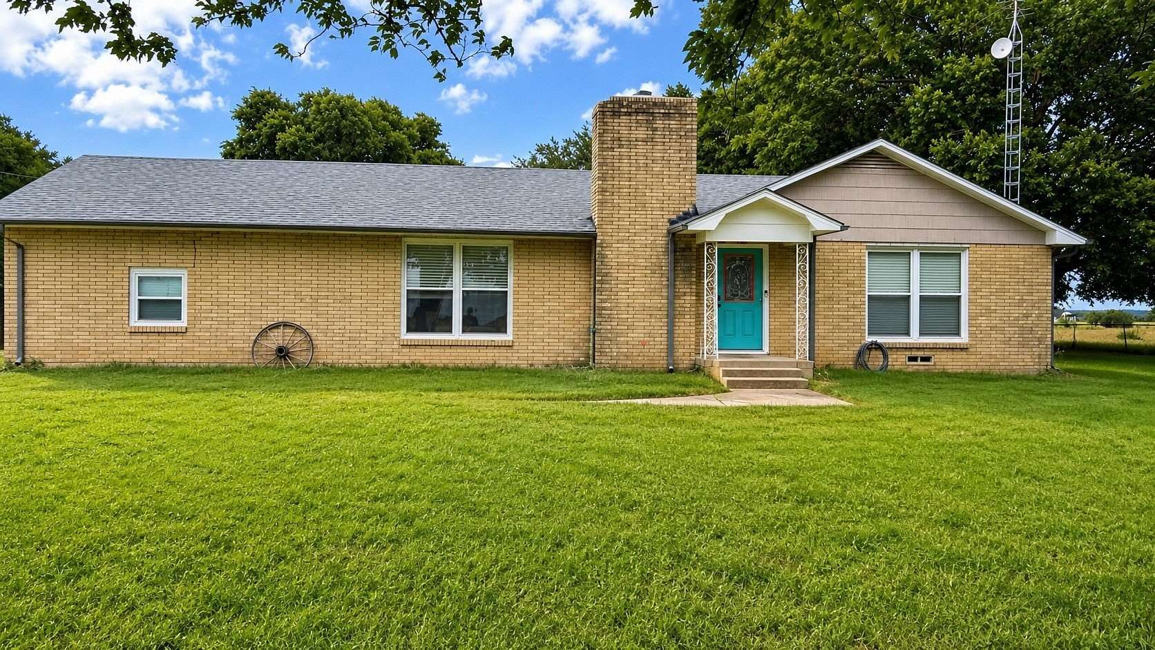 44.4 Acres of Land with Home for Sale in Gainesville, Texas