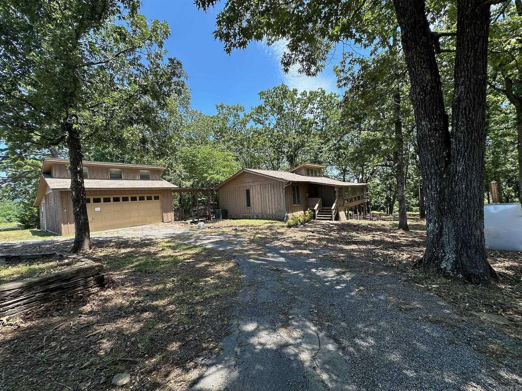 2.5 Acres of Land with Home for Sale in Greers Ferry, Arkansas