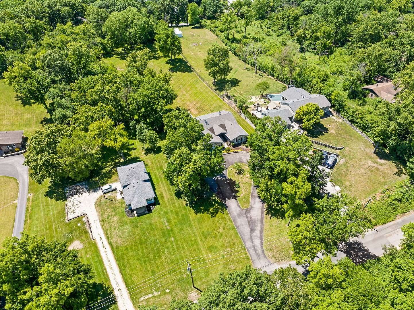 4 Acres of Land with Home for Sale in Burr Ridge, Illinois