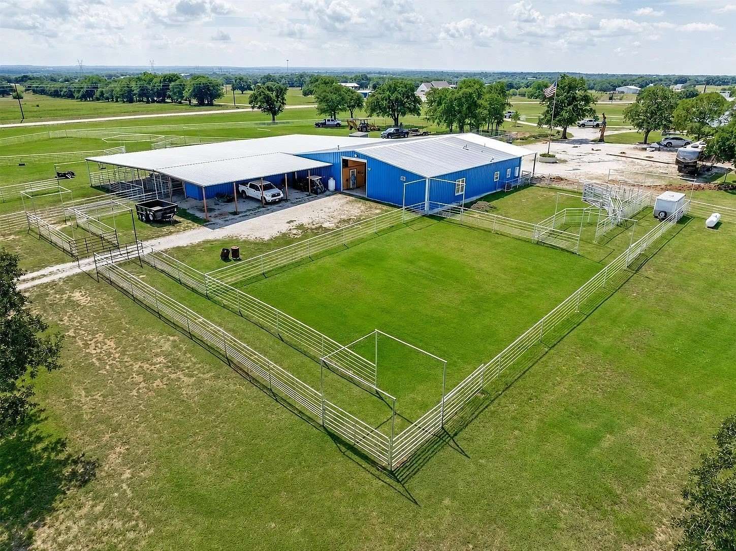7.35 Acres of Improved Land for Sale in Alvord, Texas