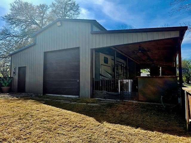 2 Acres of Residential Land for Sale in Millsap, Texas