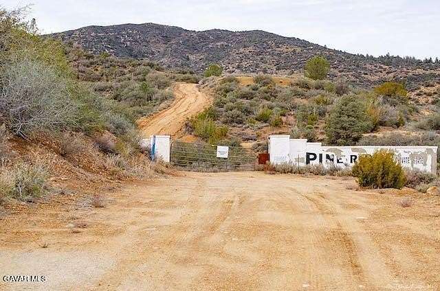 39.2 Acres of Land for Sale in Tehachapi, California