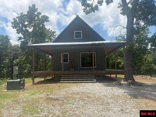 22.7 Acres of Land with Home for Sale in Yellville, Arkansas