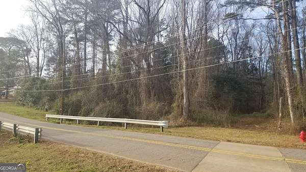 12.5 Acres of Land for Sale in Thomaston, Georgia