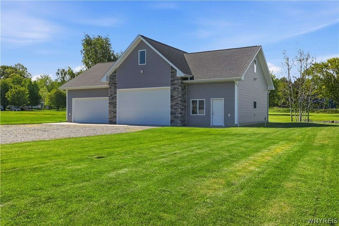 1.5 Acres of Improved Land for Sale in Wilson, New York