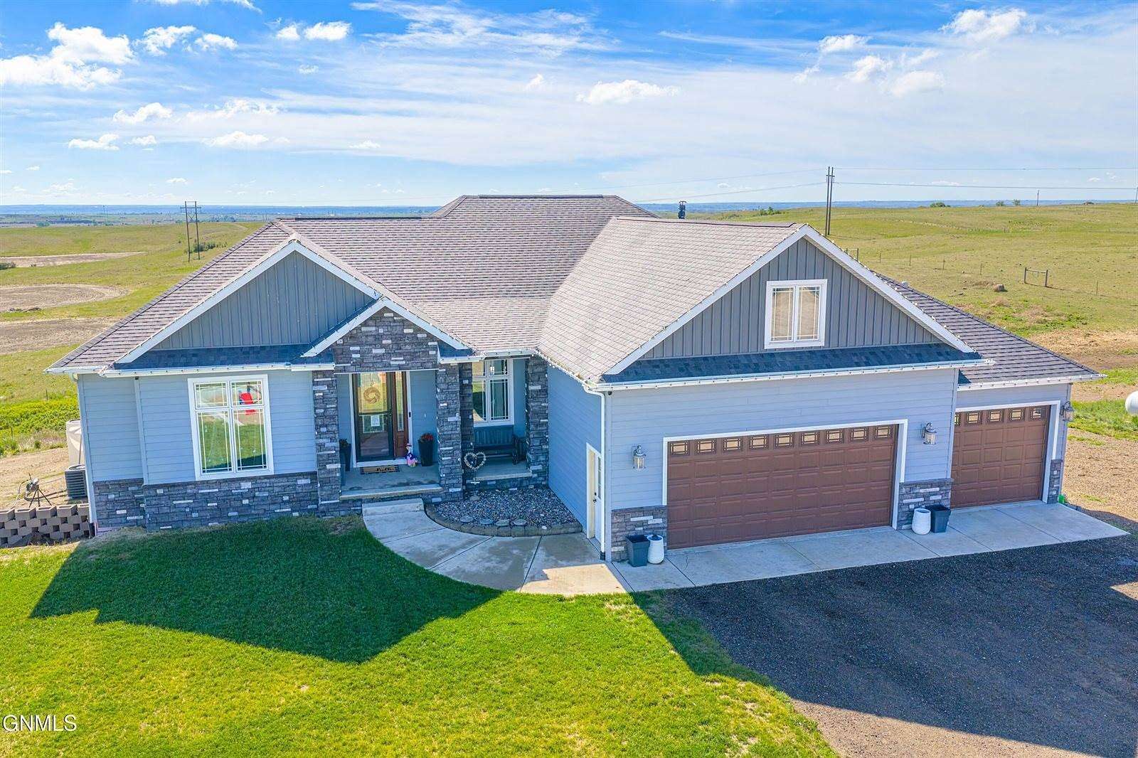 10 Acres of Land with Home for Sale in Williston, North Dakota