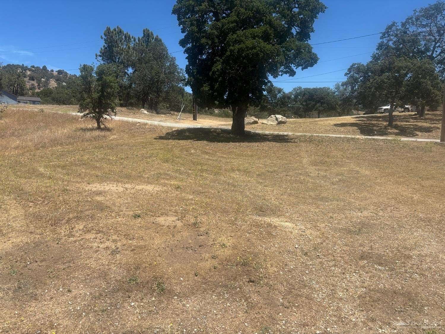 2.64 Acres of Residential Land for Sale in Tehachapi, California