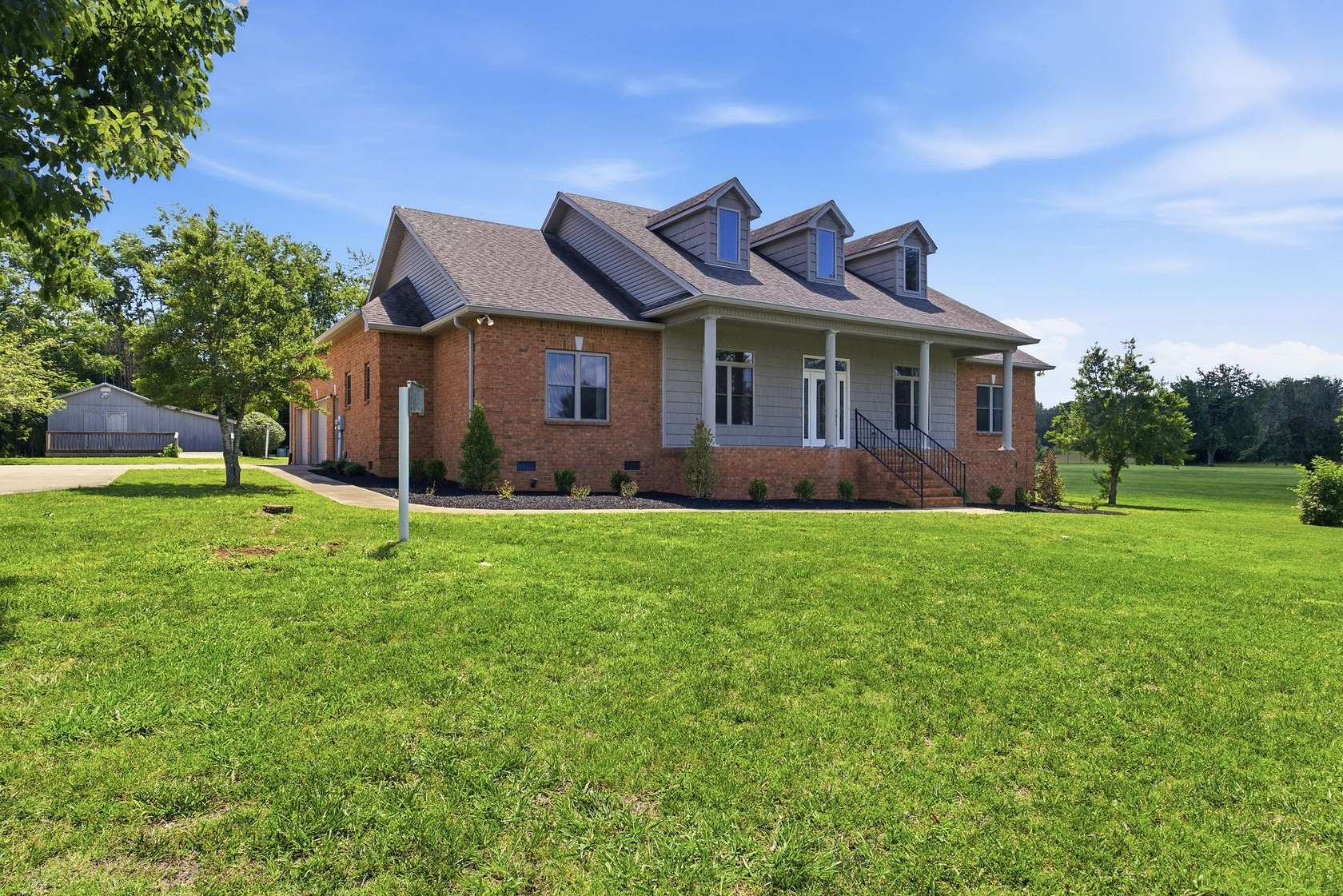 5 Acres of Land with Home for Sale in Lebanon, Tennessee