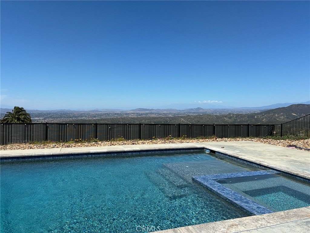 2.5 Acres of Land with Home for Sale in Pala, California