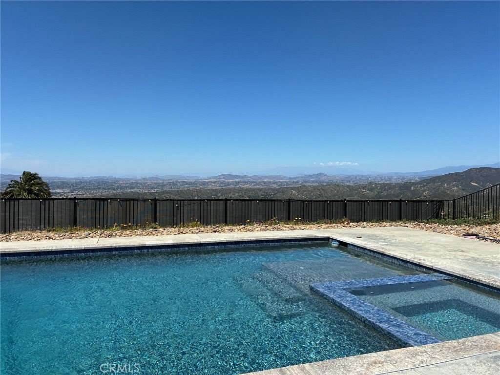 2.5 Acres of Land with Home for Sale in Pala, California
