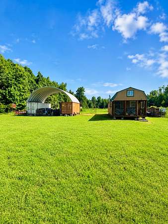 5 Acres of Improved Land for Sale in Linden, Tennessee