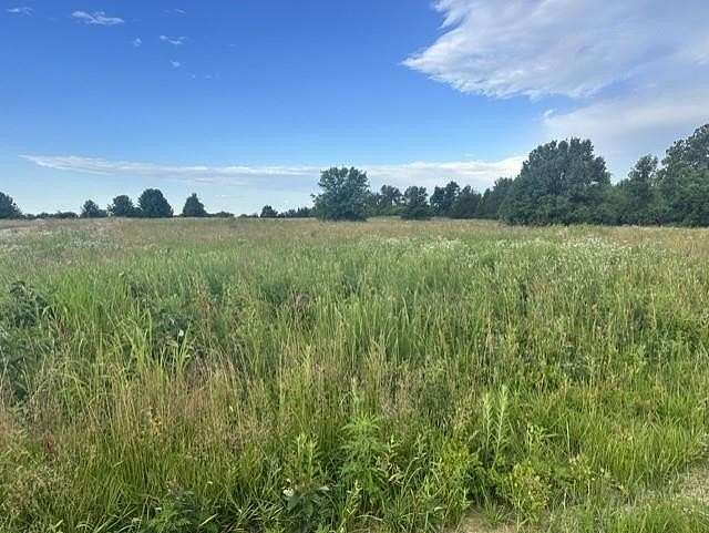 4 Acres of Residential Land for Sale in Nevada, Missouri
