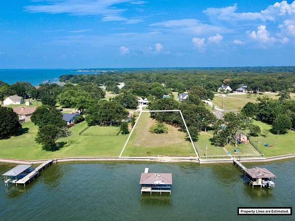 0.5 Acres of Residential Land for Sale in Streetman, Texas