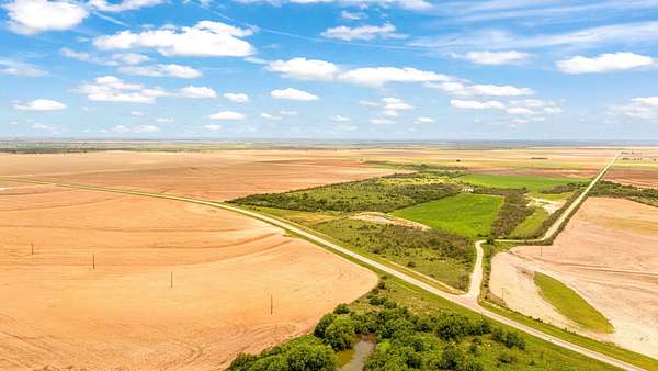 423 Acres of Land for Sale in Winters, Texas