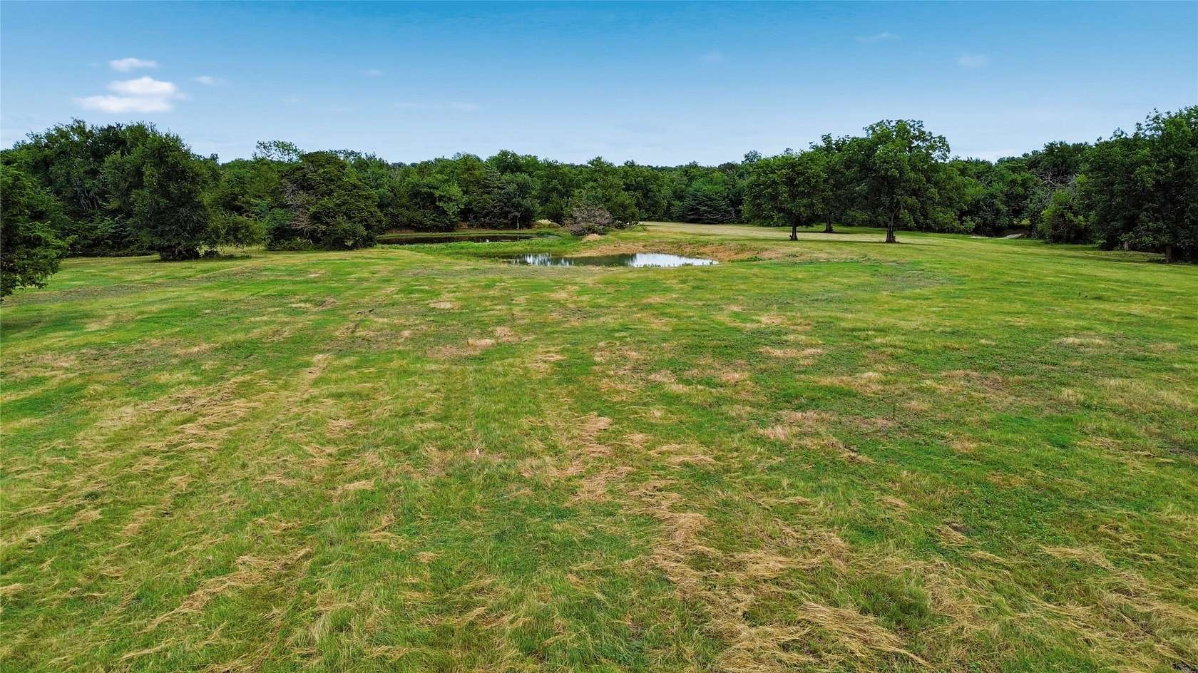 26 Acres of Land for Sale in Ben Franklin, Texas