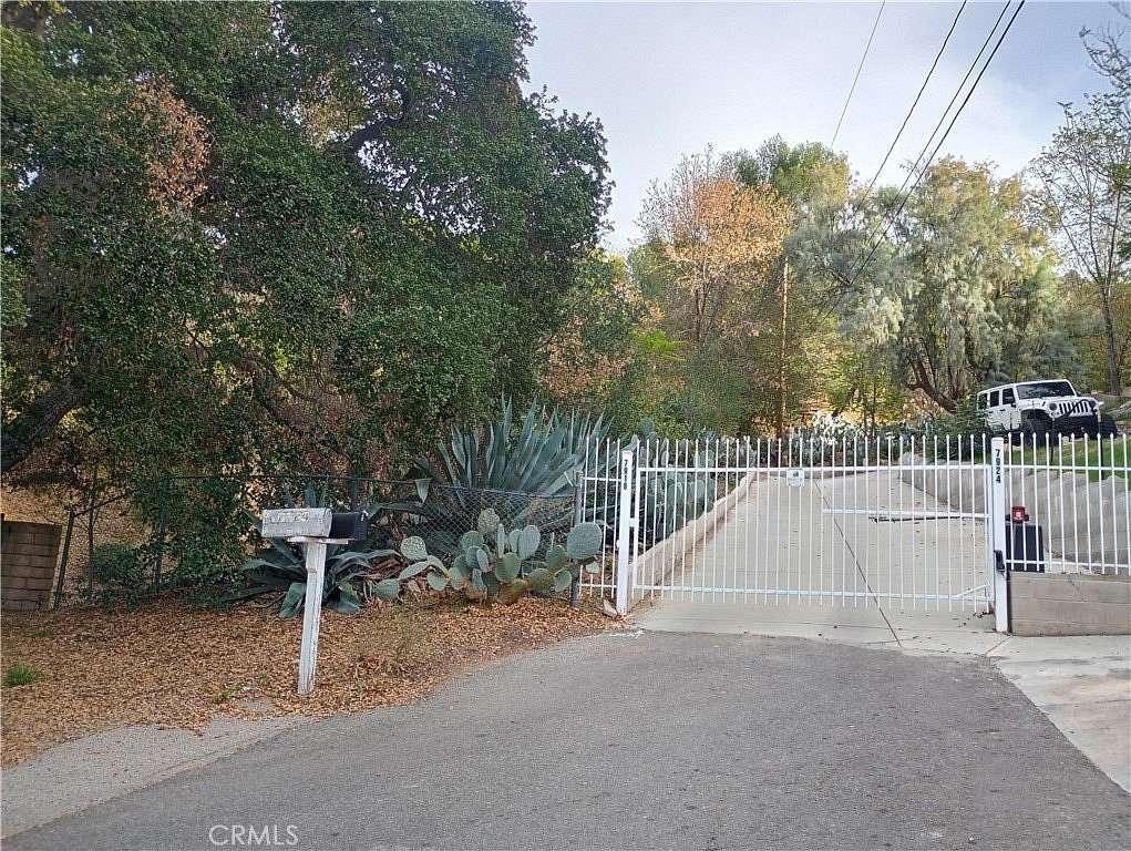 0.53 Acres of Land for Sale in Sunland, California
